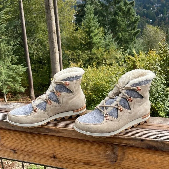 SOREL Sneakchic Alpine Suede Leather Shearling Boots Beige Gray Women’s Size 9 - Picture 2 of 15